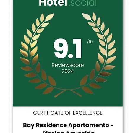 Bay - Piscina Apartment *